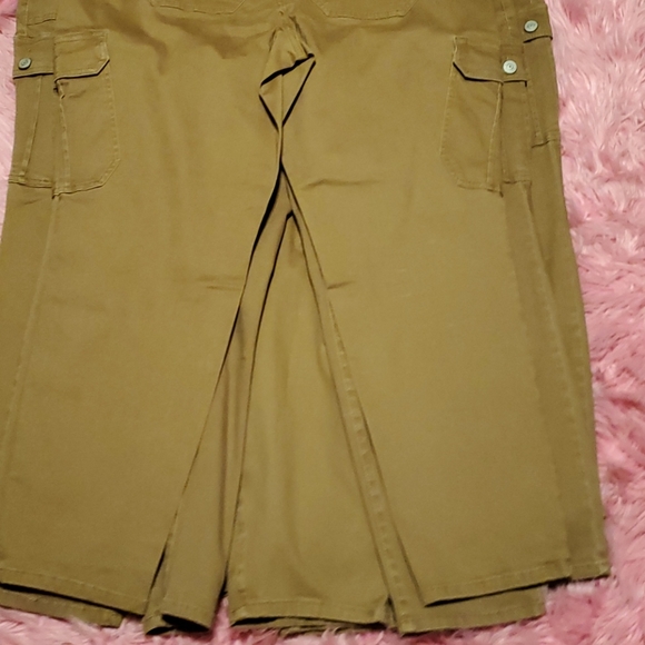 TERRA AND SKY SKINNY MID-RISE CARGO PANTS 👖 - Picture 5 of 10